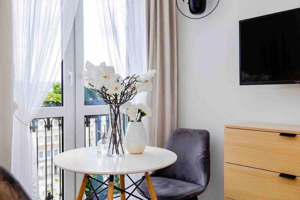 Lux Apartament W Centrum, Plac Konstytucji, Klimatyzacja, Widokowy Appartement Warschau Buitenkant foto